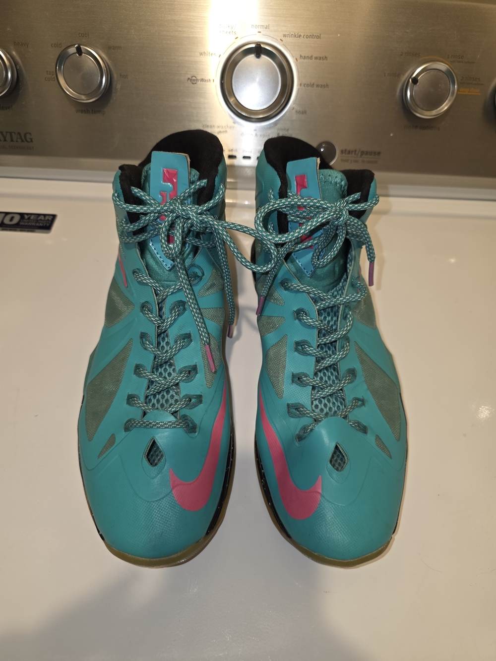 Nike Lebron James Teal Basketball Shoes with Pink Swoosh